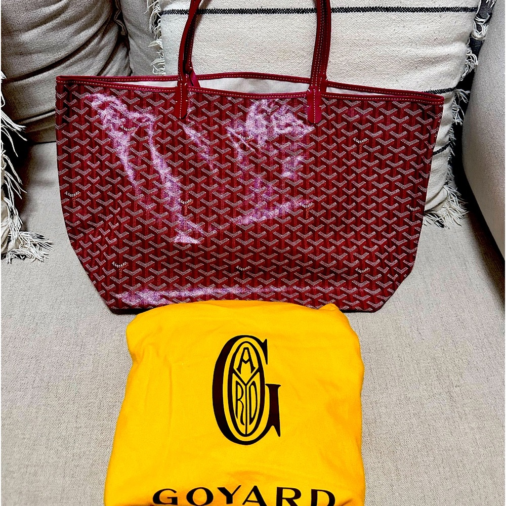 *SOLD* 100% authentic Goyard St. Louis GM in red color
